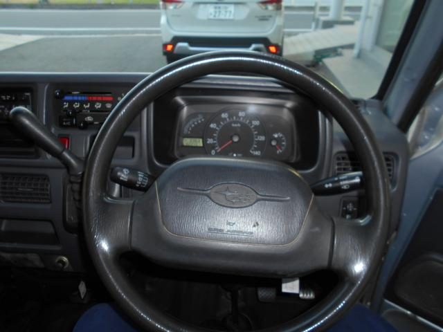車両画像16