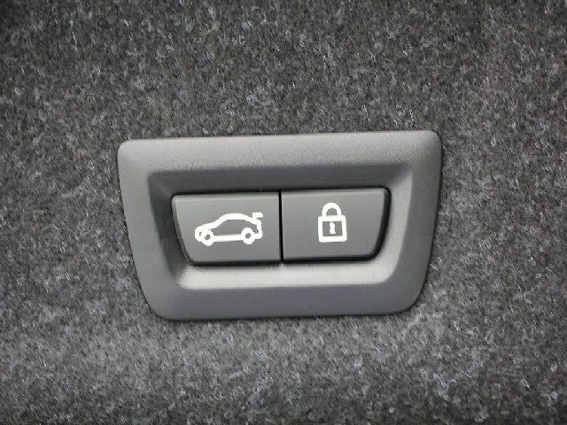 車両画像25