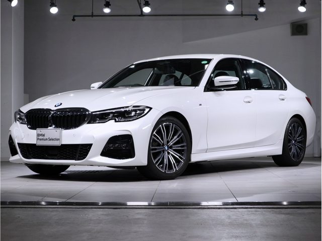 ３シリーズ　セダン　３１８ｉ　Ｍスポーツ