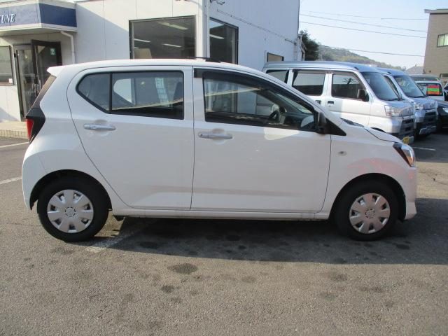 車両画像8