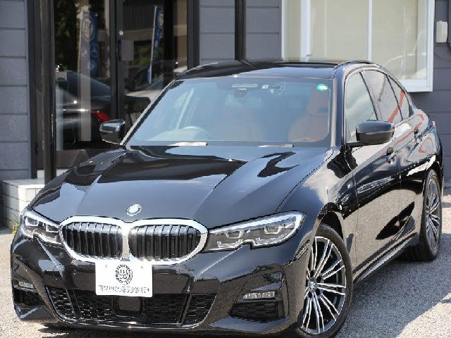 ３シリーズ　セダン　３２０ｉ　Ｍスポーツ