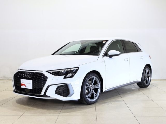 Ａ３　スポーツバック　４０　ＴＦＳＩ　クワトロ　Ｓライン