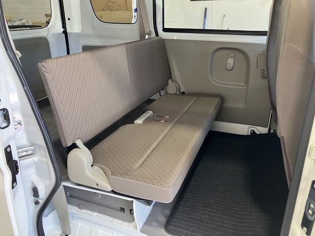 車両画像10