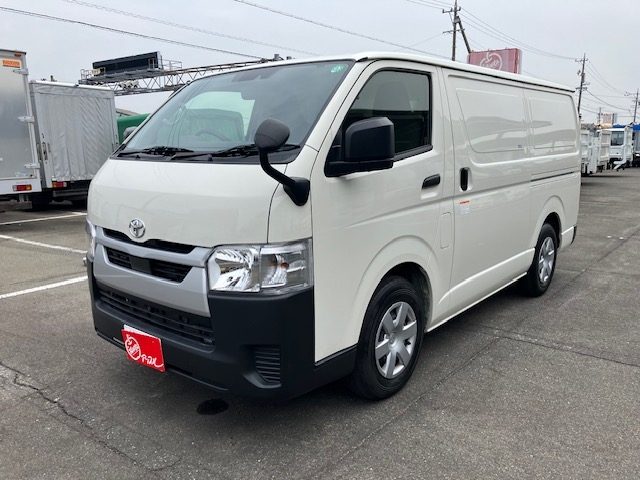 ハイエースバン　２ＷＤ　中温冷凍バン　１．１５トン　ナビＴＳＳ付