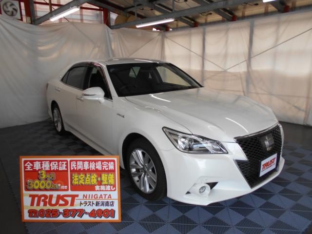 クラウン　セダン　ハイブリッド　４ＷＤ　アスリート　Ｓ　Ｆｏｕｒ
