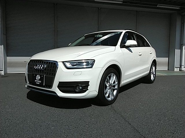 Ｑ３　２０００　２．０　ＴＦＳＩ　クワトロ　２