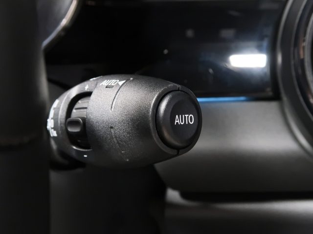 車両画像17