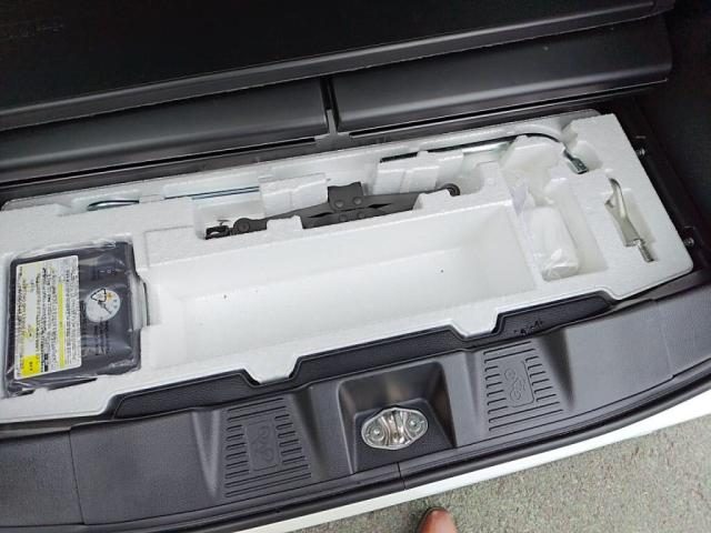 車両画像30