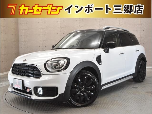 ミニクーパーＤ　クロスオーバー　ベースグレード