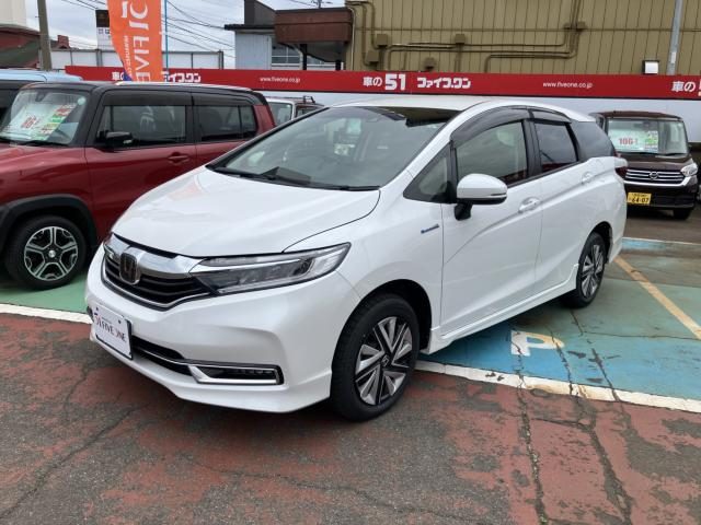 シャトル　ハイブリッド　４ＷＤ　ホンダセンシング