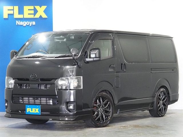 ハイエースバン　２ＷＤ　５Ｄ２．８ＤＴスーパーＧＬダークプライム