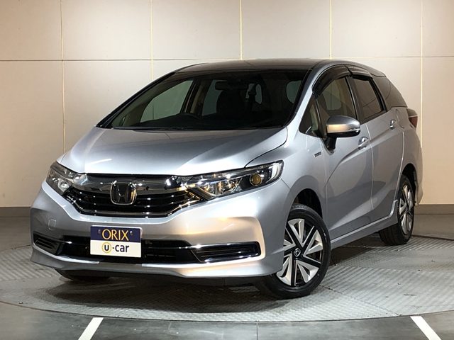 シャトル　ハイブリッド　４ＷＤ　ホンダセンシング