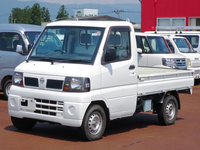 クリッパートラック　４ＷＤ　ＳＤ　５ＭＴ