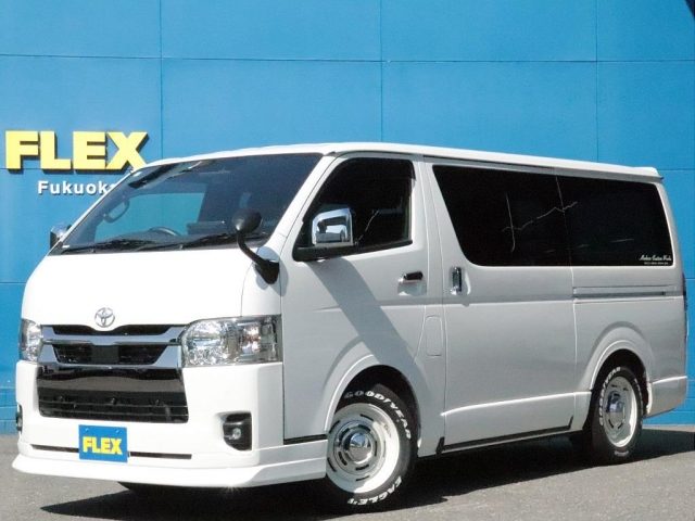 ハイエースバン　４ＷＤ　５Ｄ２．８ＤＴスーパーＧＬダークプライム