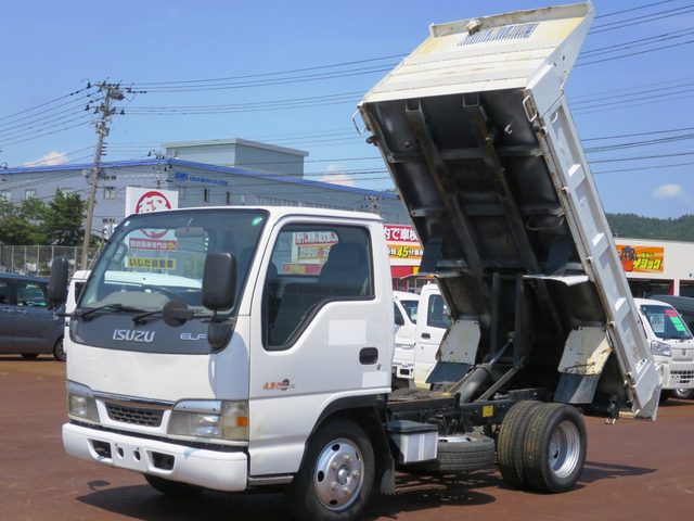 エルフ　ダンプ　２ＷＤ　フロア５ＭＴ　エアコン