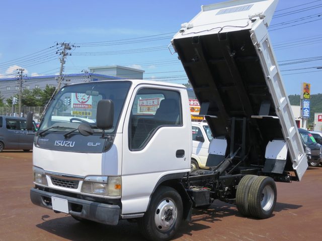 エルフ　ダンプ　２ｔダンプ　４ＷＤ　５ＭＴ
