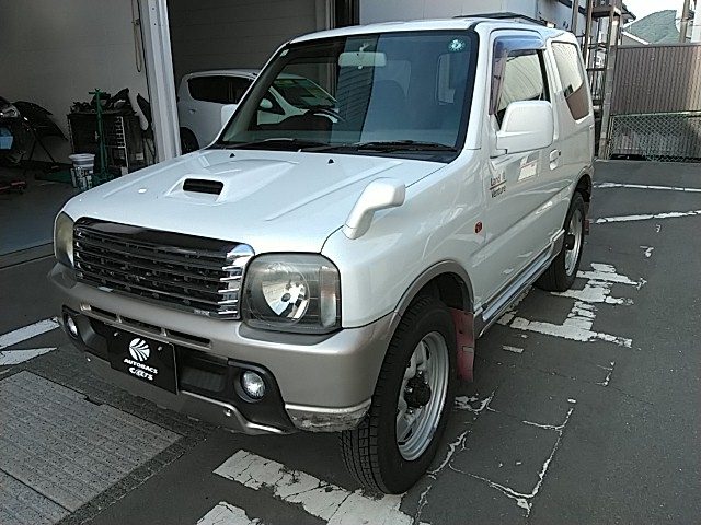ジムニー　４ＷＤ　６６０ ランドベンチャー ３ドア ５ＦＭ