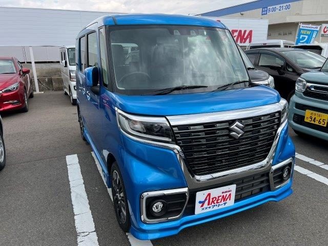 スペーシア　カスタム　４ＷＤ　ハイブリッドＸＳ