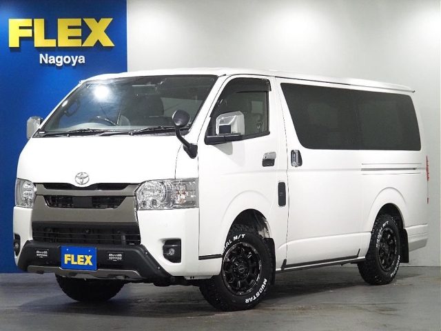 ハイエースバン　４ＷＤ　５Ｄ２．８ＤＴスーパーＧＬダークプライム