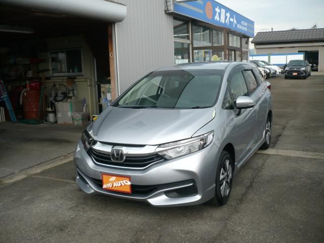 シャトル　ハイブリッド　４ＷＤ　ホンダセンシング
