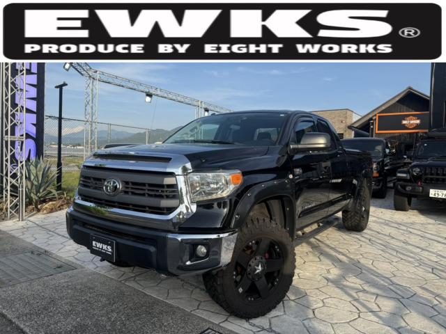 タンドラ　４ＷＤ　ダブルキャブ　Ｖ８