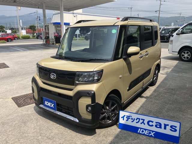 タント　ファンクロス　ベースグレード
