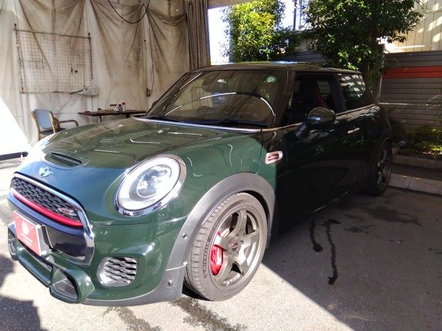 ミニ　２０００ ジョン クーパー ワークス 右