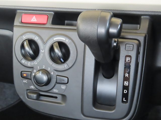 車両画像8