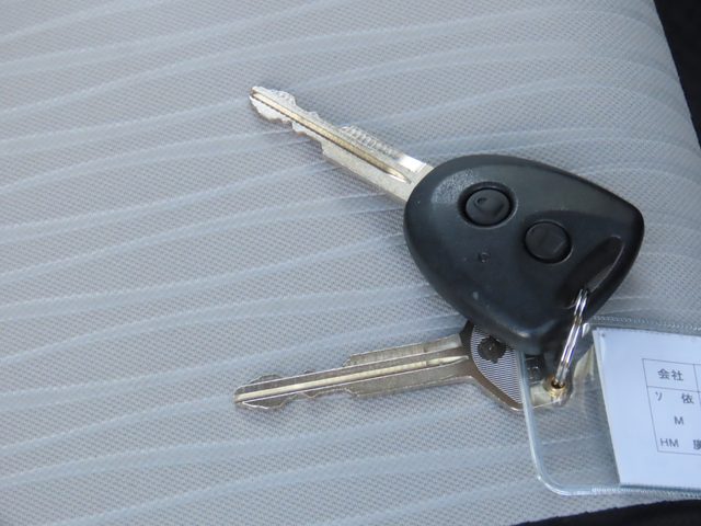 車両画像16