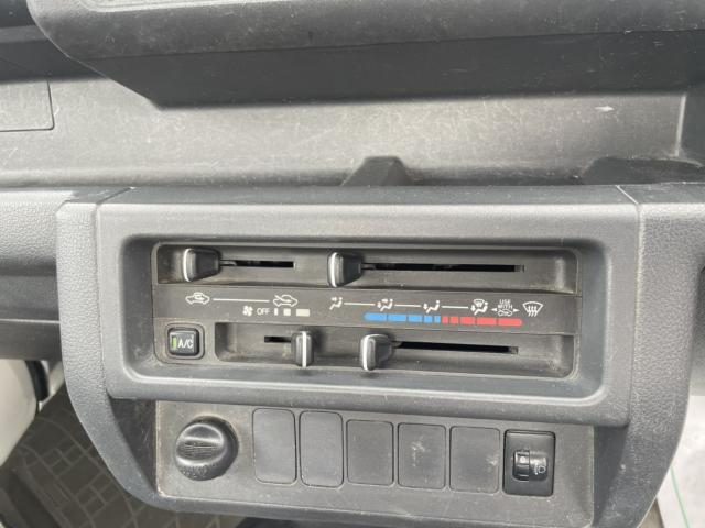 車両画像13