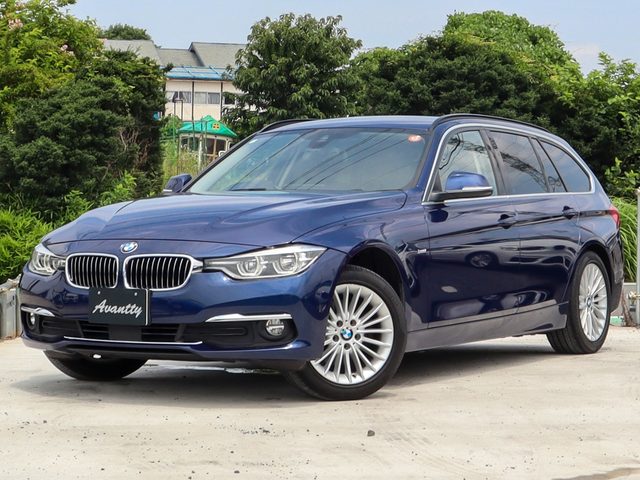 ３シリーズ　ツーリング　３２０ｉ　ラグジュアリー