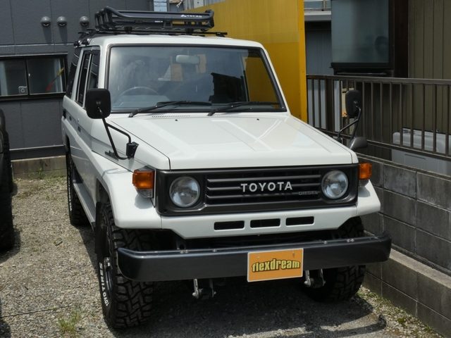 ランドクルーザーバン　７０　ＬＸ