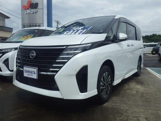 セレナ　４ＷＤ　２．０ ハイウェイスターＶ ４ＷＤ