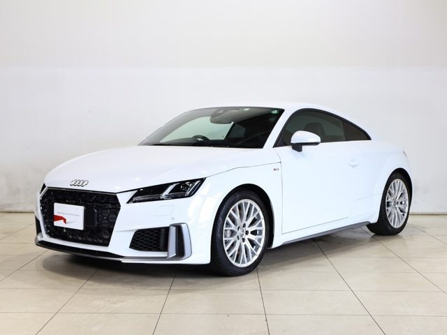 ＴＴ　クーペ　４５　ＴＦＳＩ　クワトロ　Ｓラインパッケ