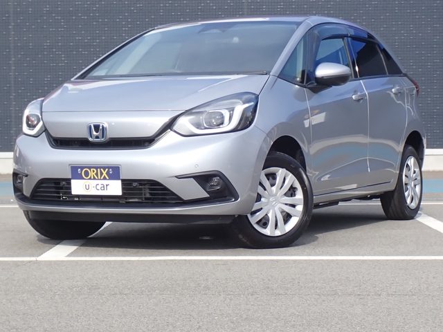 フィット　ｅ：ＨＥＶ　４ＷＤ　ベーシック