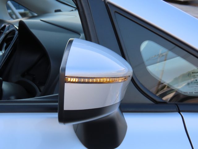 車両画像16