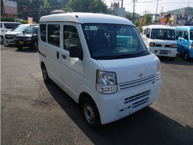 ＮＶ１００クリッパー　４ＷＤ　ＤＸ　セーフティパッケージ　ＨＲ