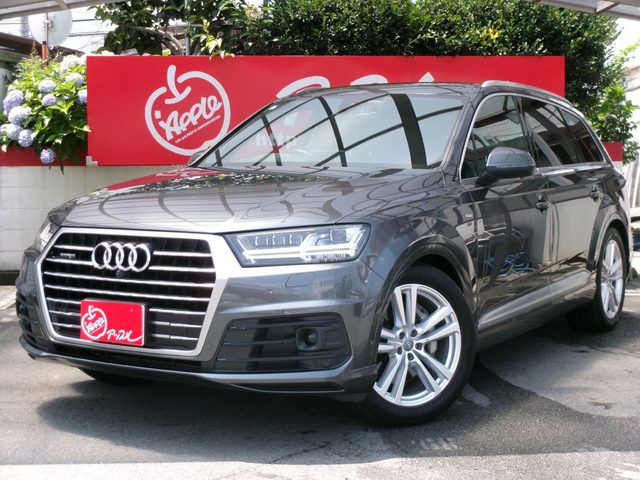 Ｑ７　２．０ＴＦＳＩクワトロエアサスＳラインＰ
