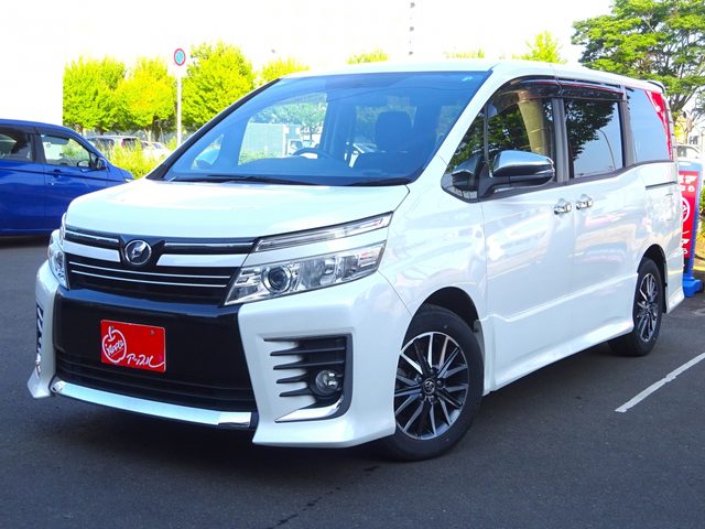 ヴォクシー　ＺＳ　煌