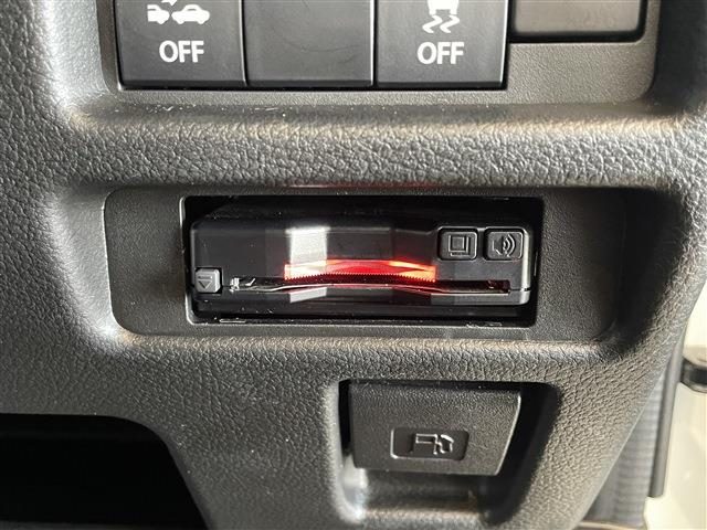 車両画像16