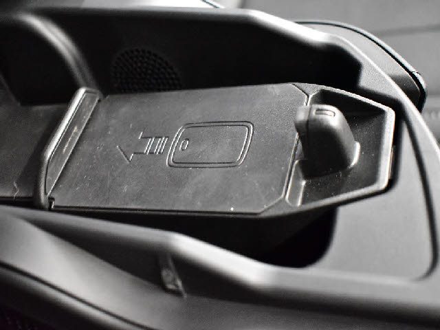 車両画像8
