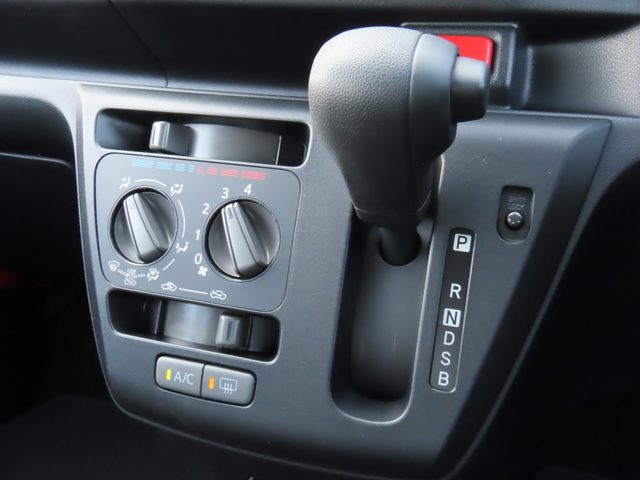 車両画像8