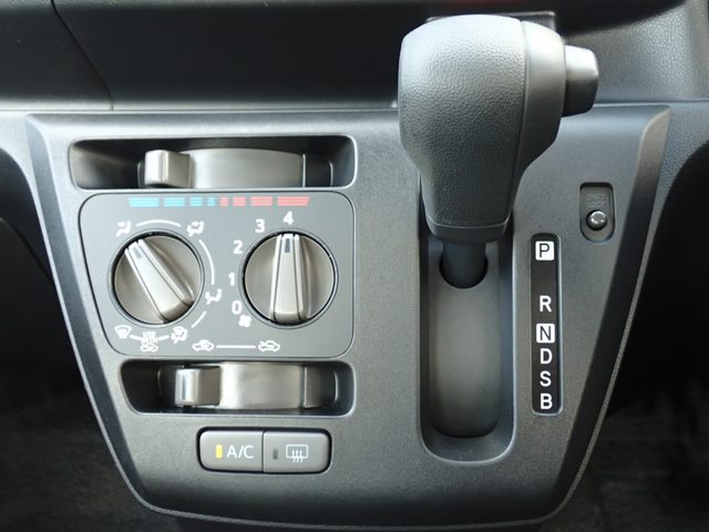 車両画像8