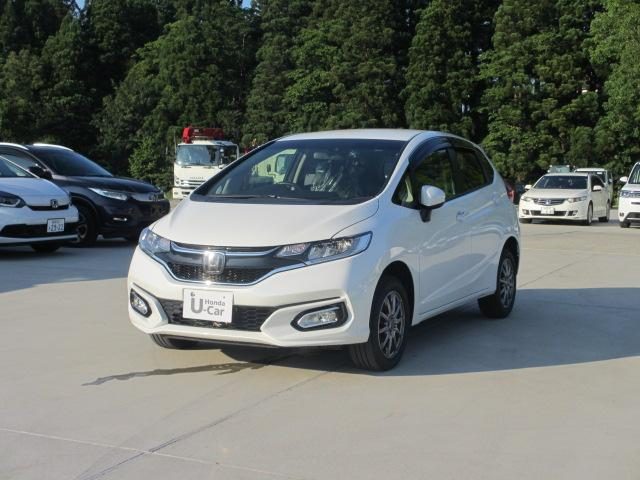 フィット　４ＷＤ　１３Ｇ　Ｌ　ホンダセンシング