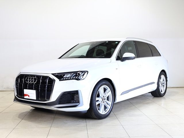 Ｑ７　５５　ＴＦＳＩ　クワトロ　Ｓライン