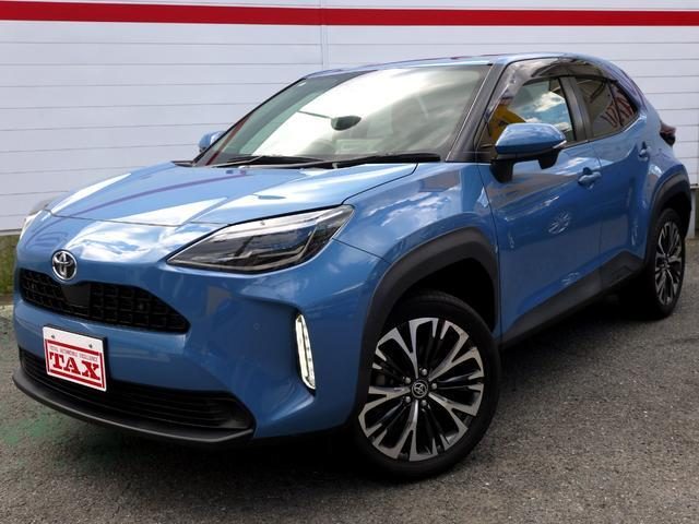 ヤリスクロス　Ｚ　純正８インチディスプレイオーディオ