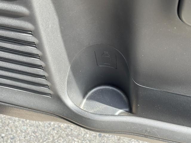車両画像16