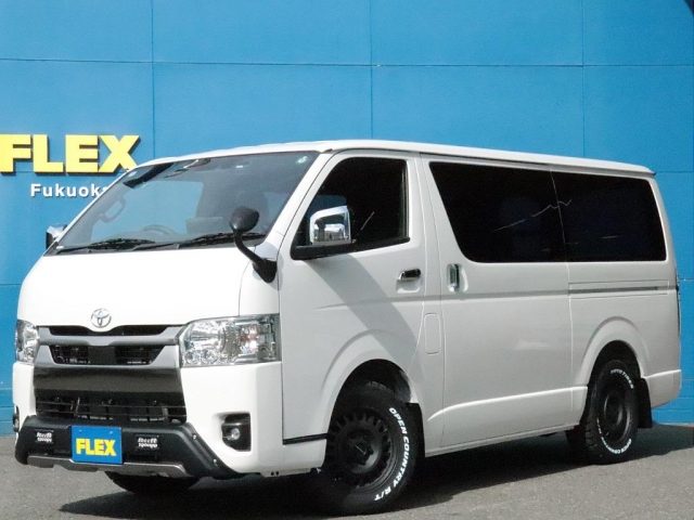 ハイエースバン　２ＷＤ　５Ｄ２．８ＤＴスーパーＧＬダークプライム