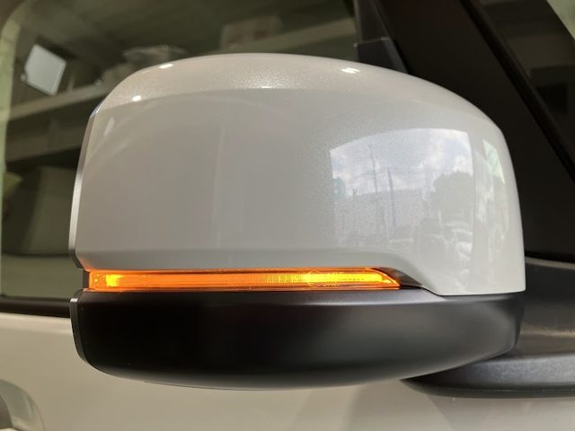 車両画像28