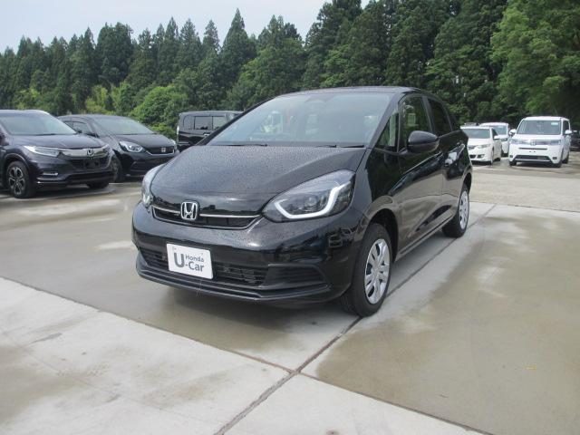 フィット　４ＷＤ　ホーム